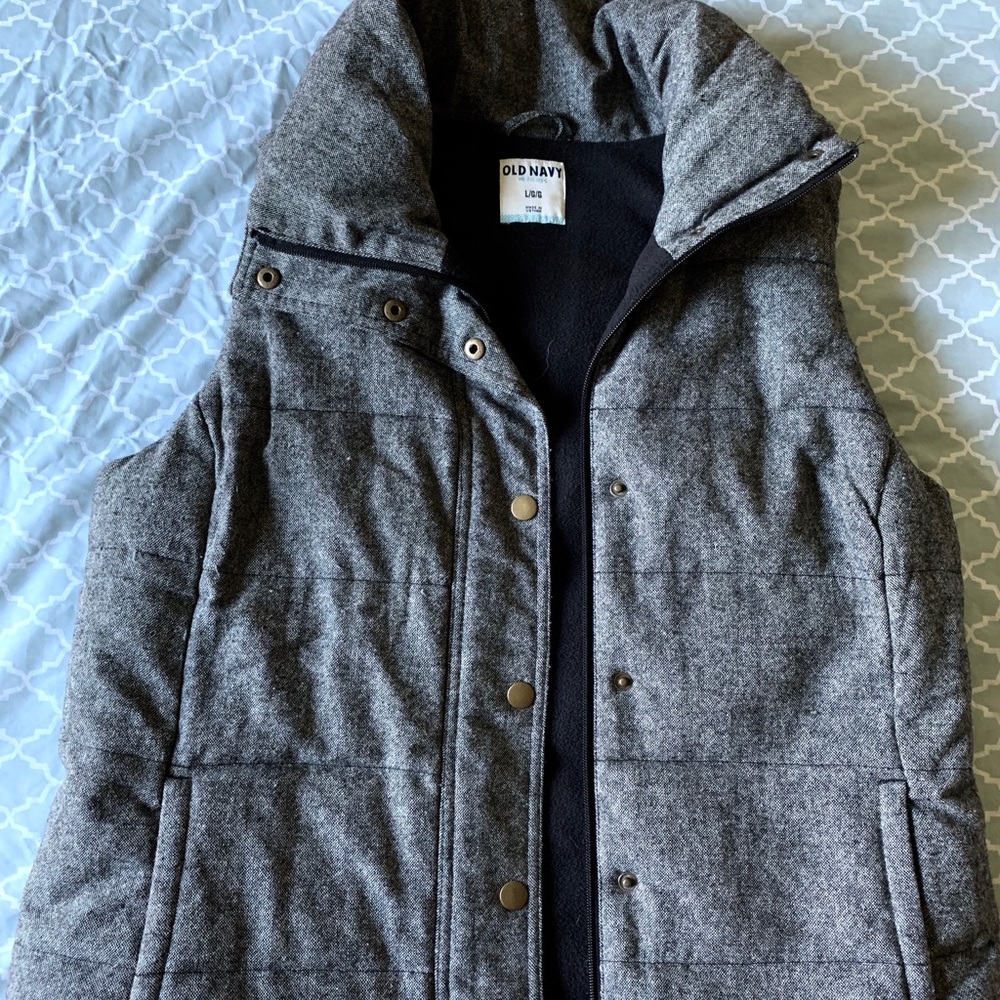 Old Navy Puffer Vest